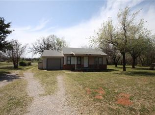 819 S Morgan Rd, Mustang, OK 73064