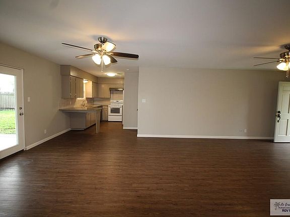 4th image of 2108 Lisa Ann Ave