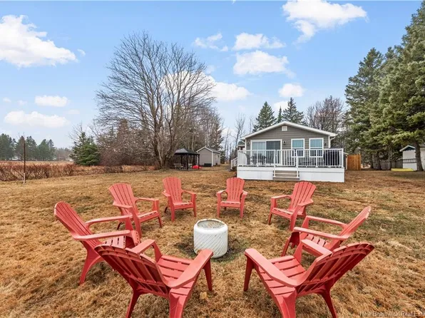 4 Kelly Ln, Shediac, NB E4R 1M5
