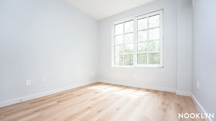 Rented by Nooklyn NYC LLC | media 118