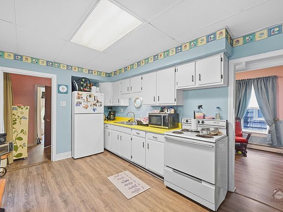 2nd image of 44 Knapp Street