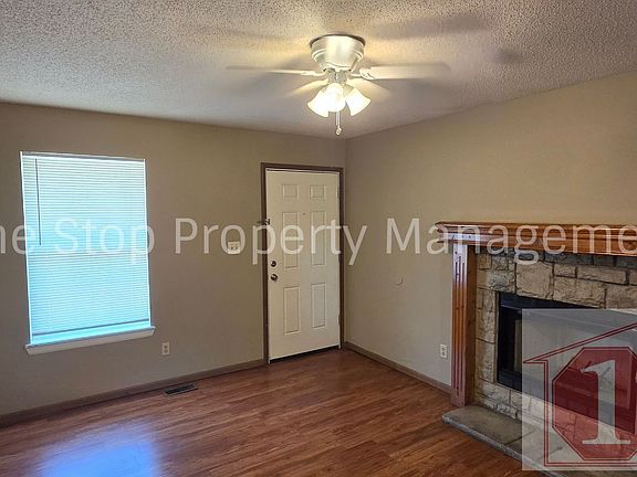 3rd image of 5029 N Topping Ave