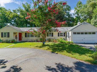 3034 Sleepy Hollow Rd, Falls Church, VA 22042