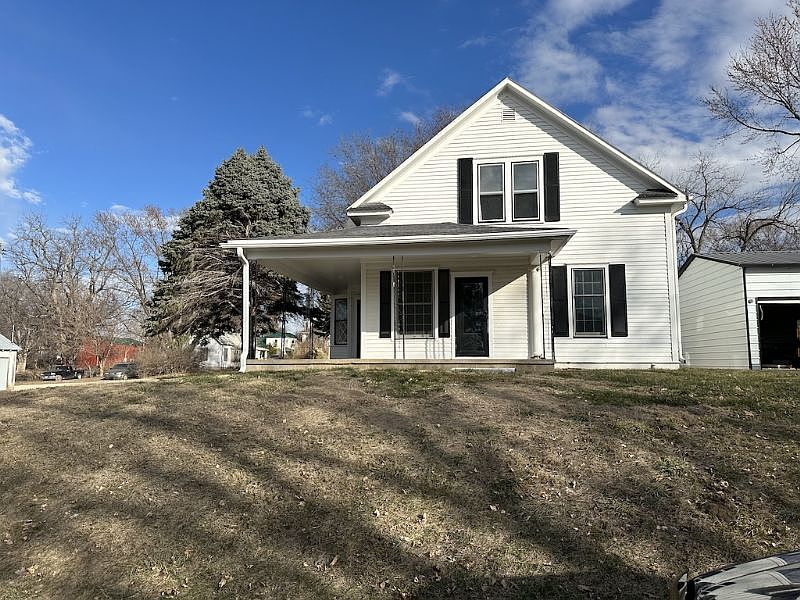 1st image of 810 Meadow Ave