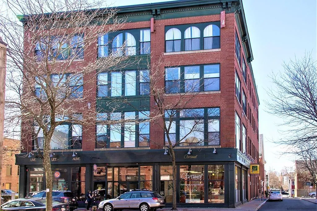 281 Essex St — Photo 1