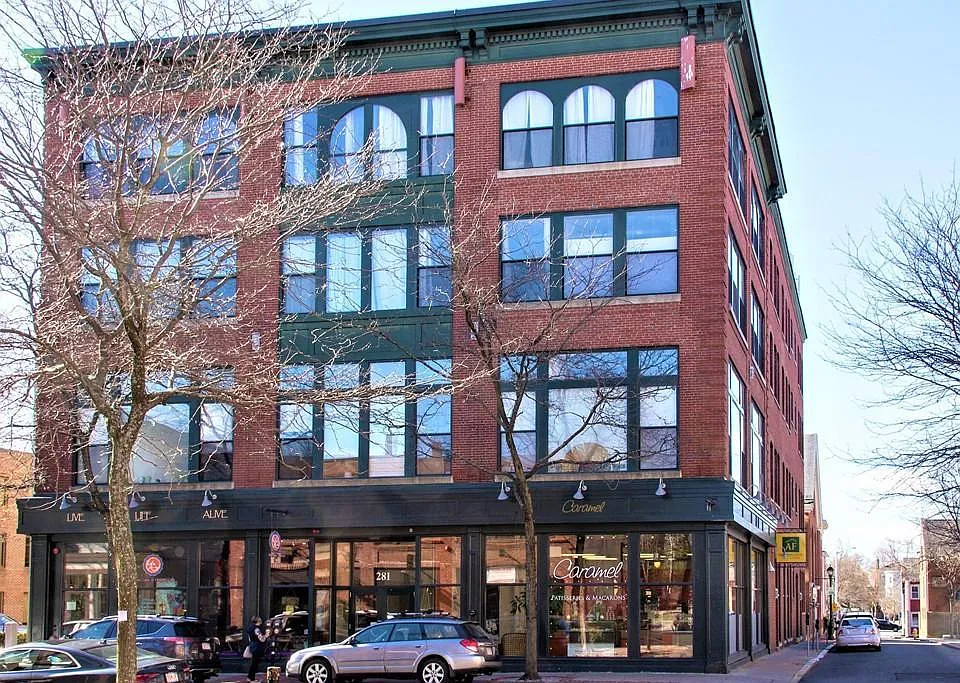 281 Essex St #203
