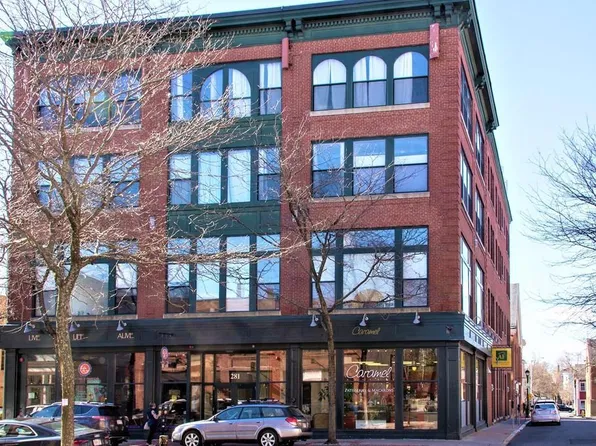 281 Essex St Unit 203, Salem, MA 01970