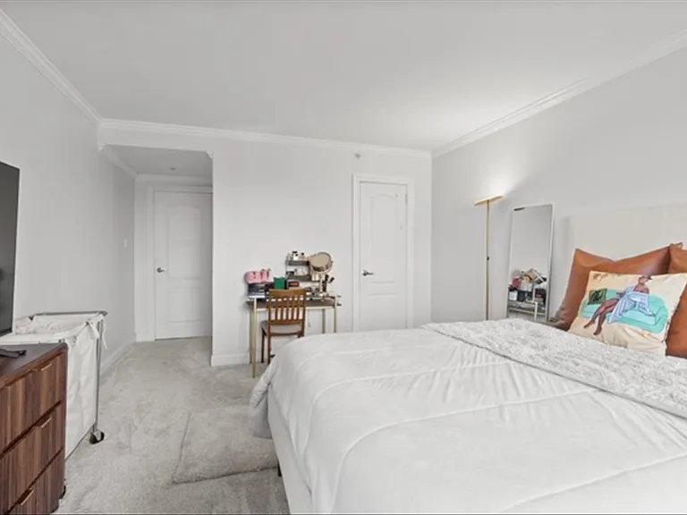 60 Parkway Dr E #12A — Photo 6