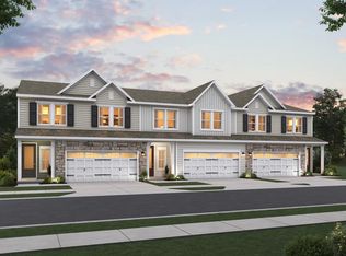 5060 Shepherds Gln, Willoughby, OH 44094