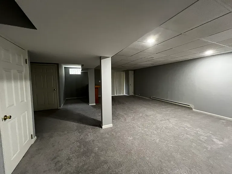 150 Canterbury Ln — Photo 16