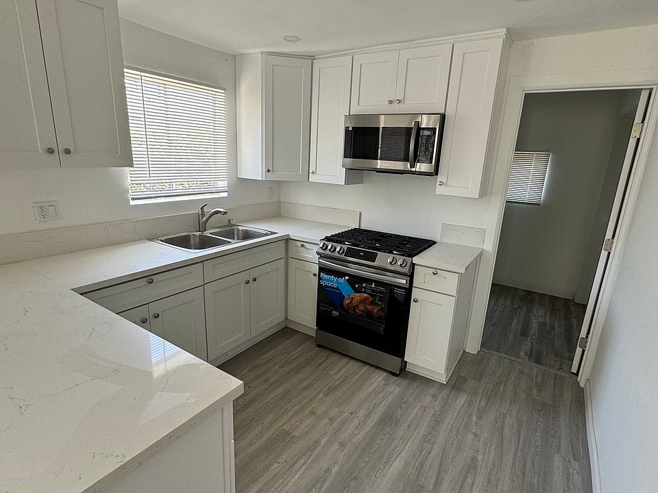 1st image of 3128 E 1st St #2
