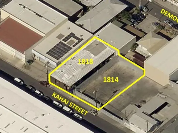 1814 Kahai St, Honolulu, HI 96819