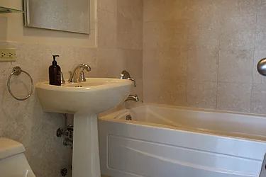 Rented by R New York