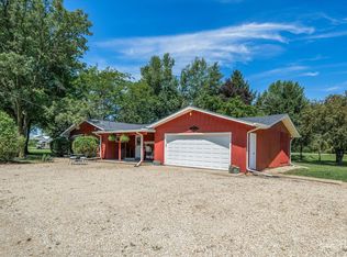 400 Water St, Earlville, IL 60518