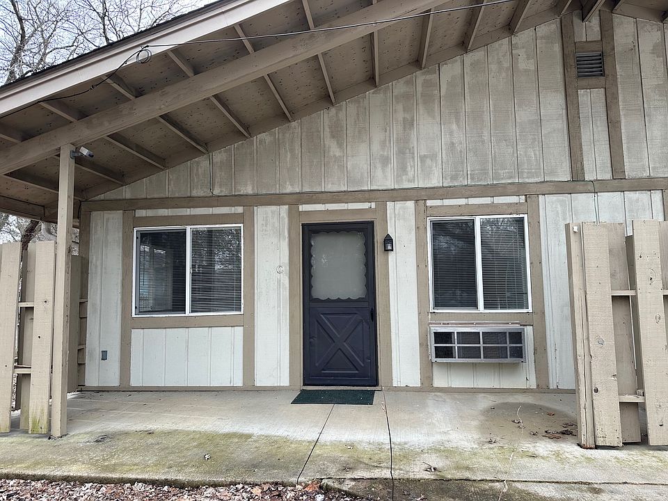 1st image of 146 Arbor Dr APT C