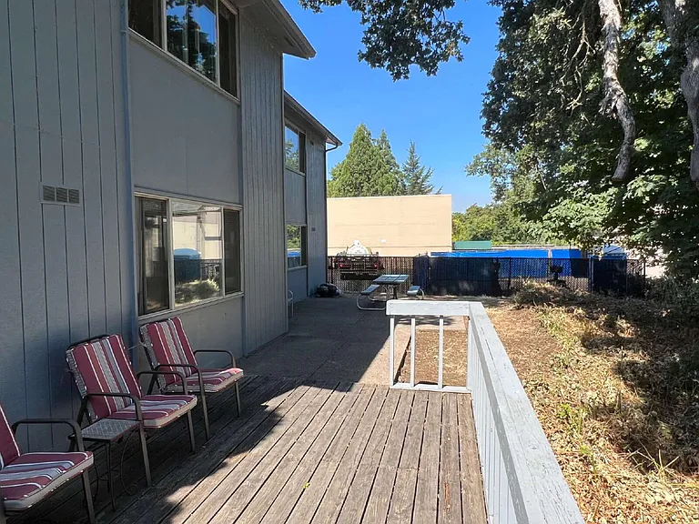 1923 Garden Ave #4 — Photo 10