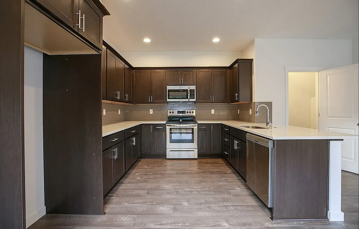 4 bed, 2.5 bath, 1734 sqft, $2,895 — Photo 3