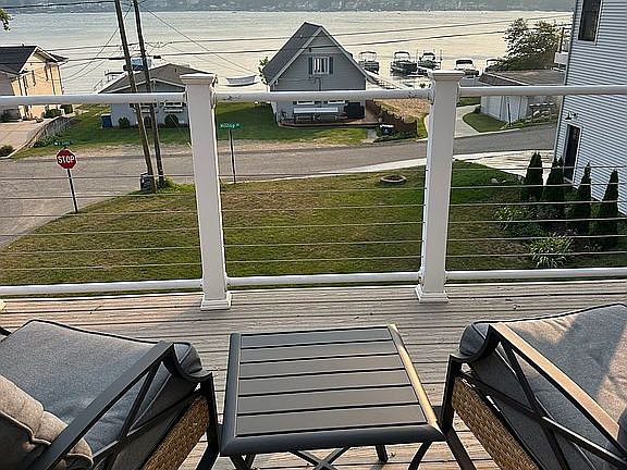 Deck off primary bedroom