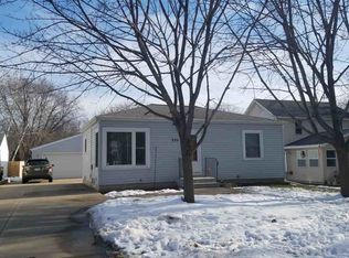 370 Winnebago Ave, Menasha, WI 54952