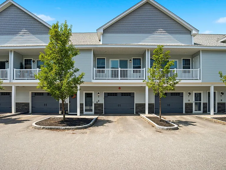 34 Callaway Dr #4 — Photo 17