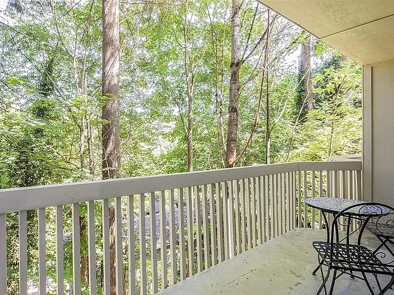 340 SE Donnelly Ln — Photo 23