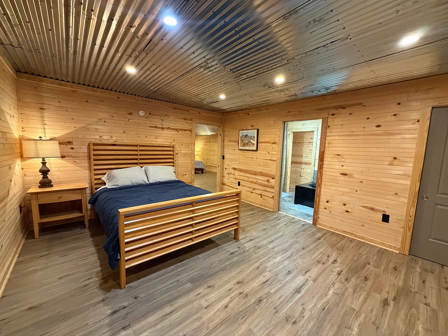 2 bed, 1800 sqft, $2,000 — Photo 1