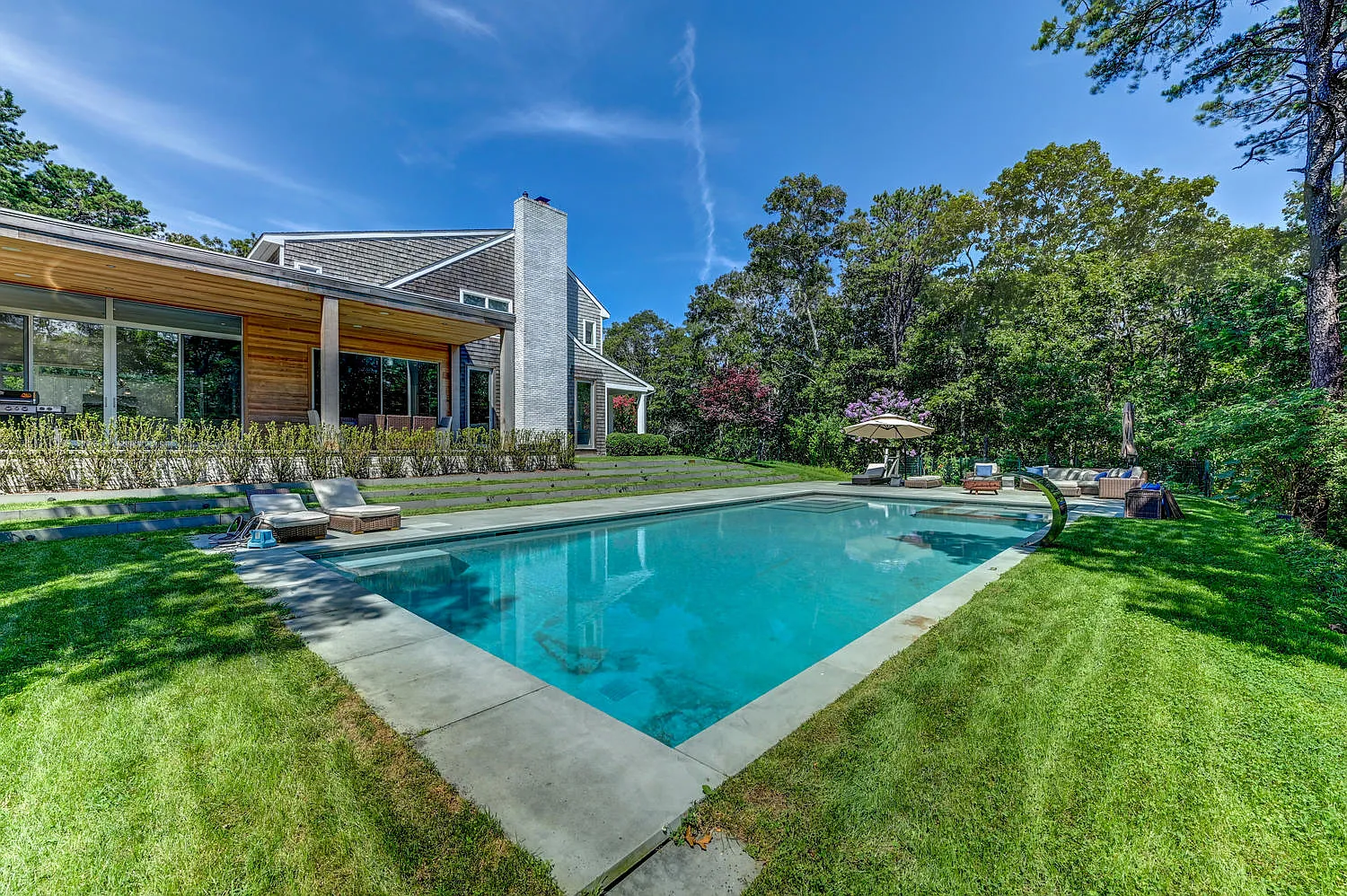 Safe and Secluded Gated Compound on 5 Acre Lot — Photo 1