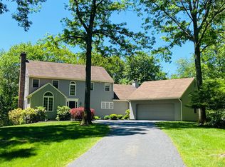 126 Old West Mountain Rd, Ridgefield, CT 06877