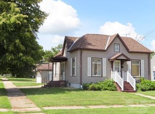 1626 S Carolina Ave, Mason City, IA 50401
