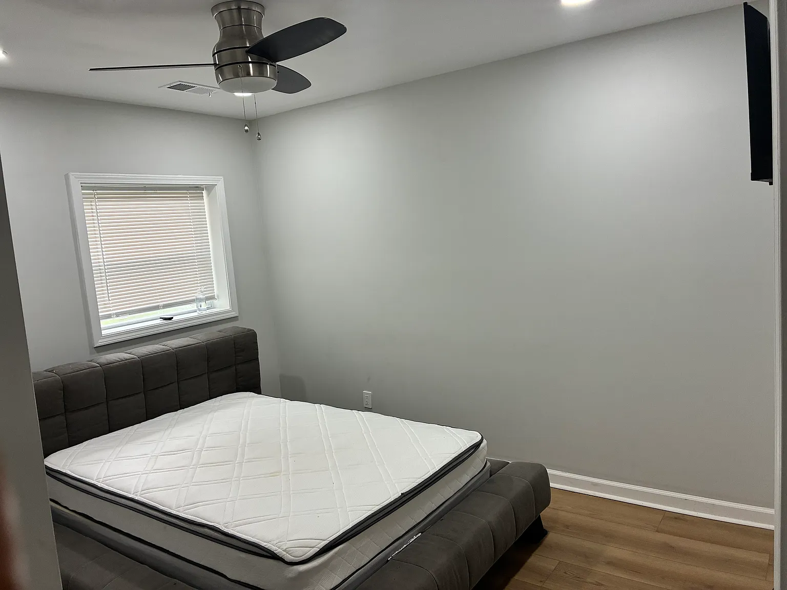 4 bed, 1221 sqft, $800 — Photo 3