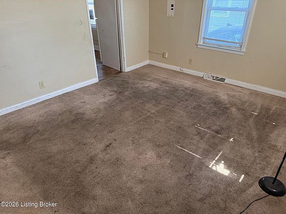 5th image of 1721 Model Rd