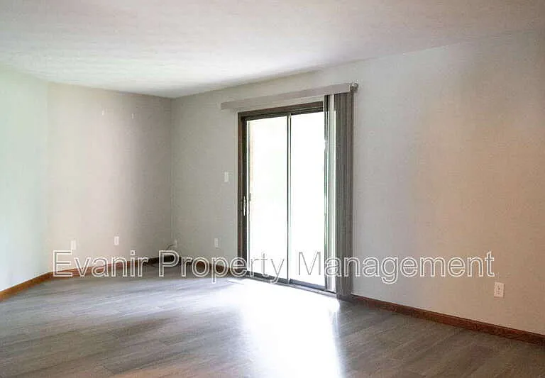 3164 Honeysuckle Dr — Photo 16