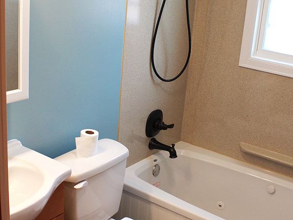 2nd Floor Bathroom