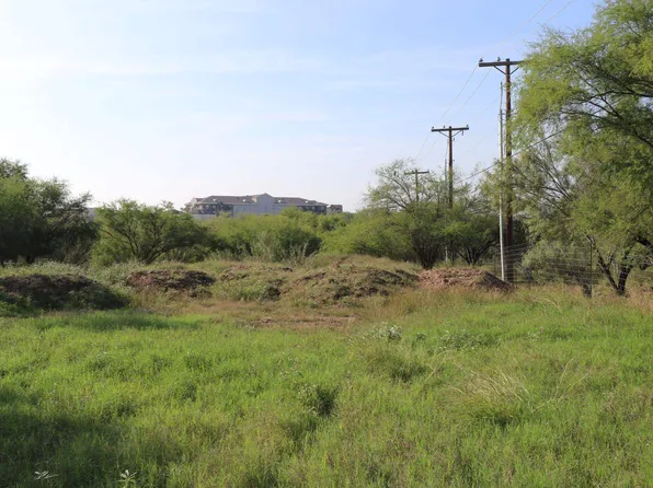 140 Lake Powell Dr, Laredo, TX 78041