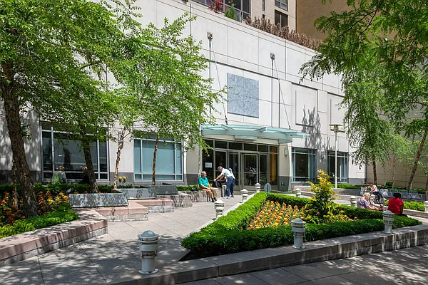 Rented by Compass | media 39