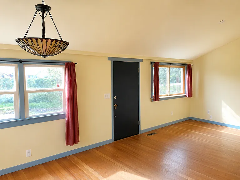 10535 Mason Rd — Photo 1