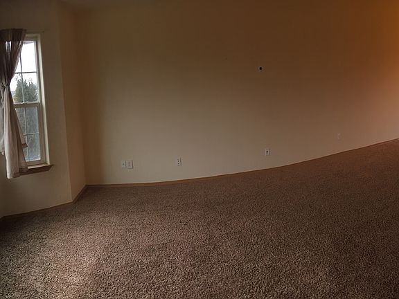 3rd image of 517 Frederick Ave