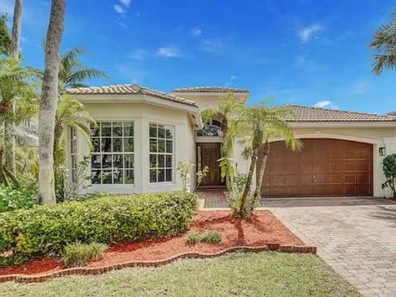 2nd image of 19084 Skyridge Cir