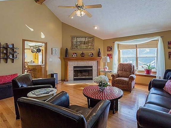4th image of 2063 Woodstream Dr