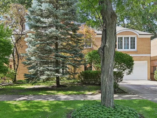 6616 N Ponchartrain Blvd, Chicago, IL 60646