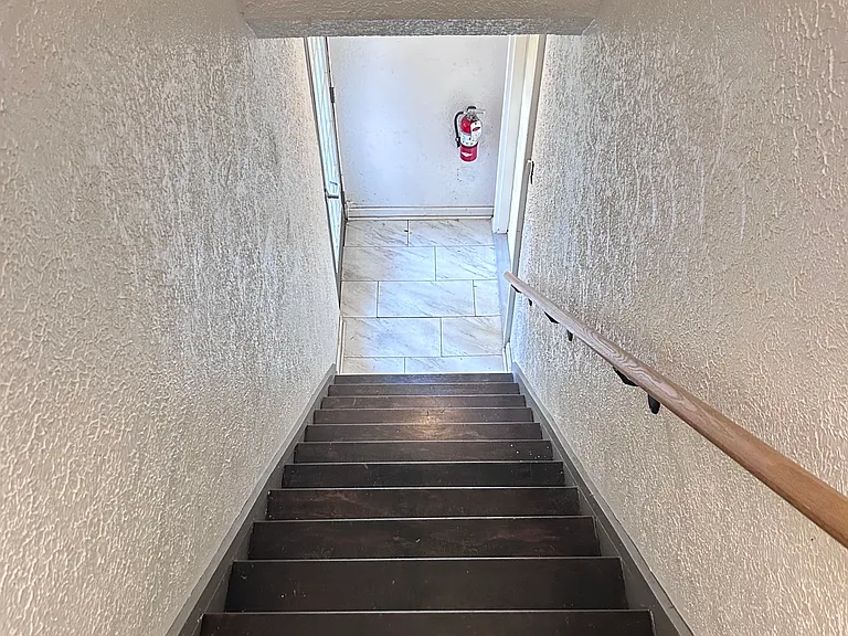 1012 Carolyn Ave #4 — Photo 13