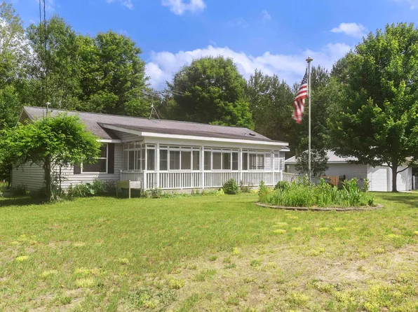 3839 Wallaker Rd, Benzonia, MI 49616