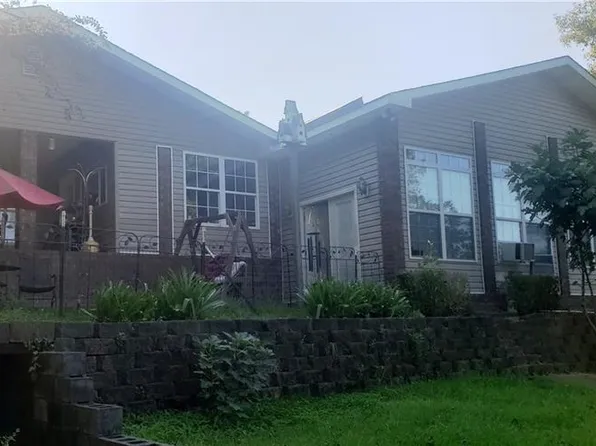 11064 Staghorne Dr, Cottondale, AL 35453