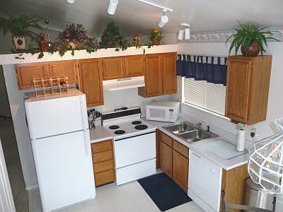 4th image of 422 Xavier Ct
