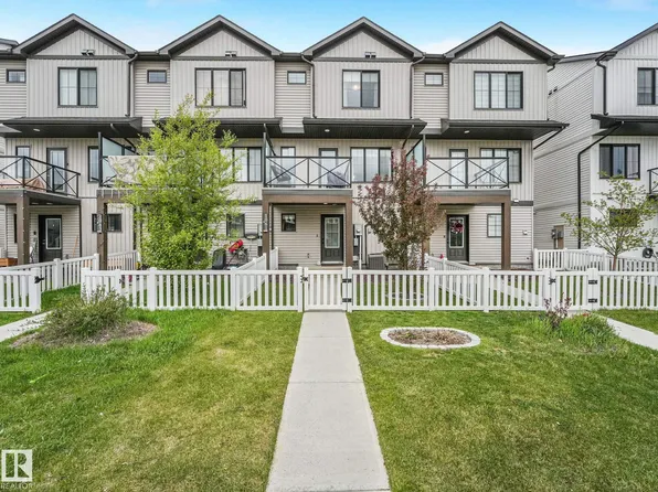 1061 Cy Becker Rd NW, Edmonton, AB T5Y 4A2