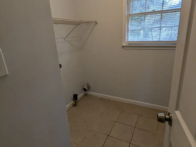 2316 Hammond Ct — Photo 11