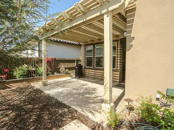 2nd image of 8125 Auberge Cir