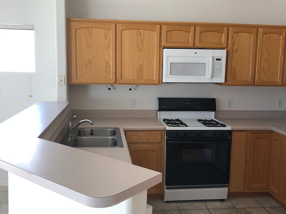 1st image of 2945 Candlewood Dr