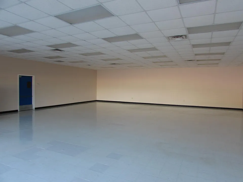 Building Photo 3