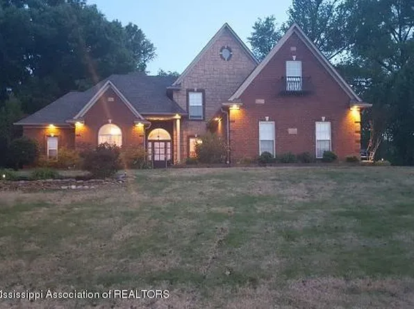 9861 Miranda Dr, Olive Branch, MS 38654